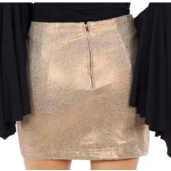 Free People Modern Femme metallic rose gold crackle suede mini skirt size 4 - Picture 4 of 11
